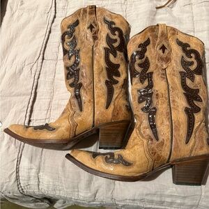 Corral Tan and Brown Heeled Boots